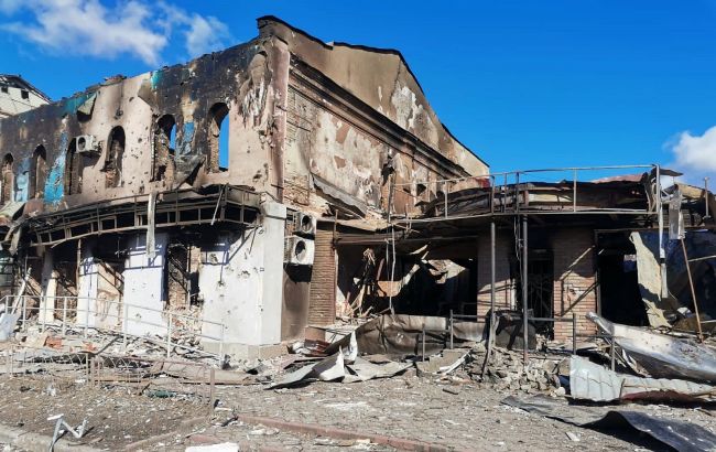 В Изюме из-за российских обстрелов уничтожено около 80% жилой застройки, - заммэра