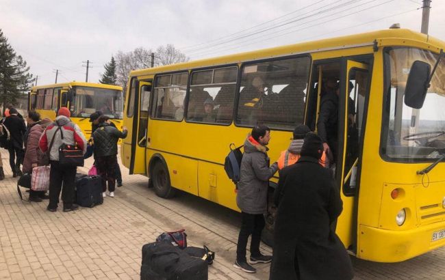 Из Луганской области сегодня удалось эвакуировать более 400 человек