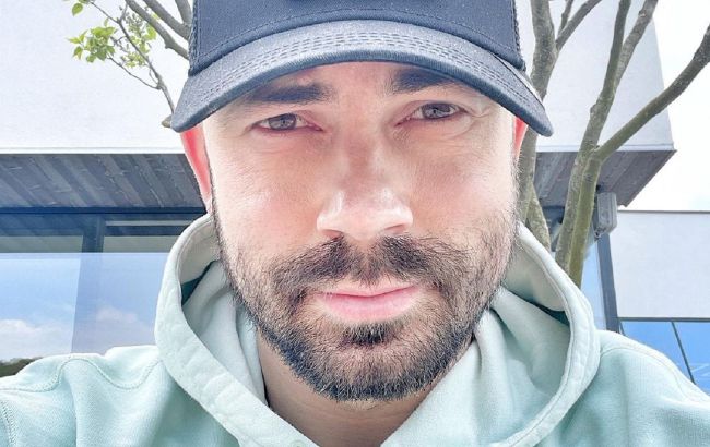 Ведущего Орла и Решки, потерявшего в Мариуполе маму, обвинили в предательстве