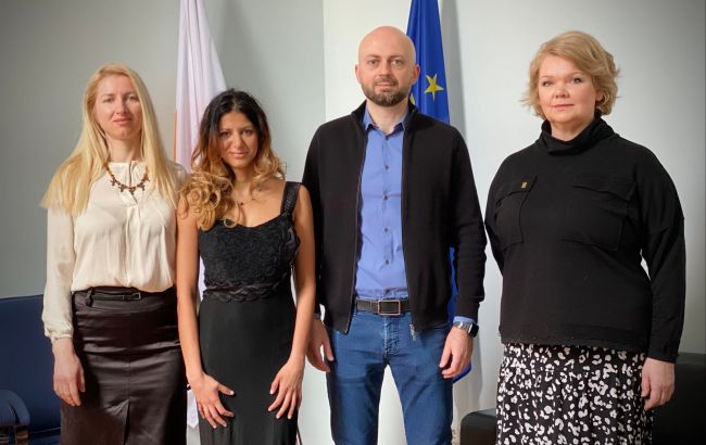 Кипр возобновил работу посольства в Киеве