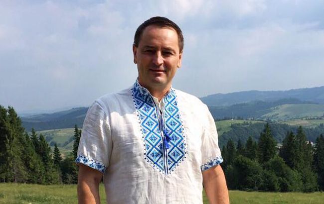 У двір нардепа кинули "коктейль Молотова"