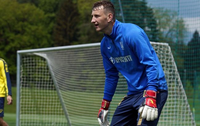 "Шахтар" офіційно оформив трансфер воротаря збірної України