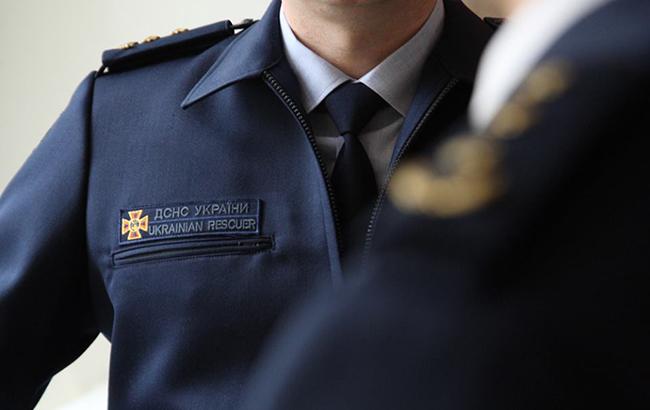 В Житомире эвакуировали людей из здания, где обвалился потолок