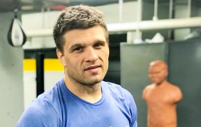 Деревянченко продолжает подготовку к бою за пояс IBF