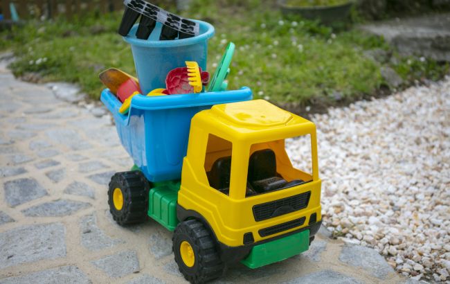 Бактерий на игрушках очень много: названы лучшие способы очистки