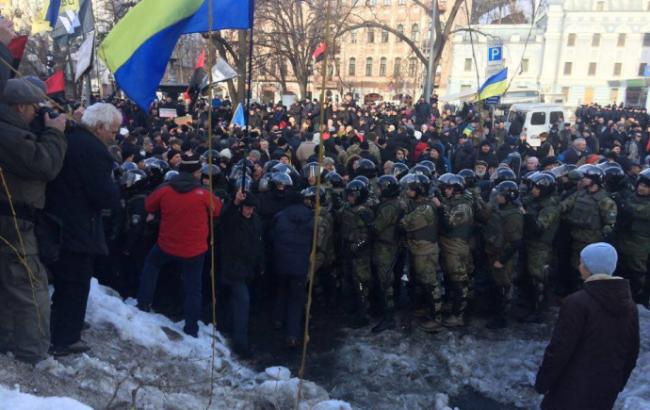 Столкновения в Киеве: в полиции рассказали свою версию событий