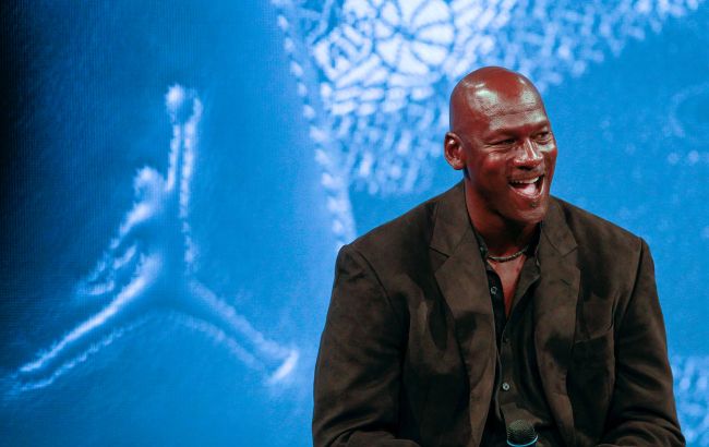 Коллекционная карточка с легендой НБА Джорданом продана за 1 млн долларов