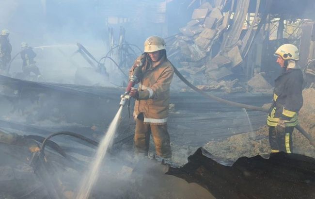 Число погибших от ракетного удара по Кременчугу возросло до 10