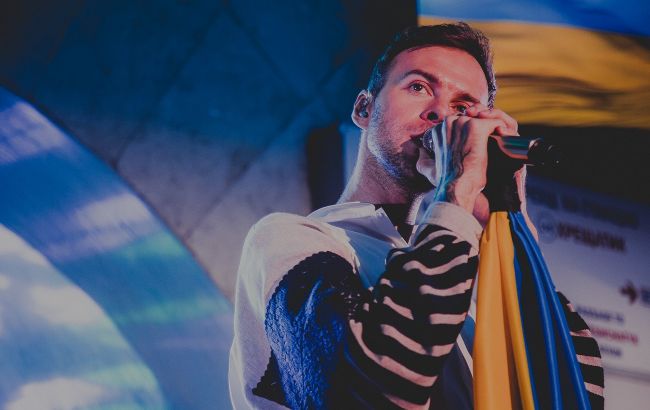 Макс Барських показав зворушливе відео зі своєї школи в Херсоні