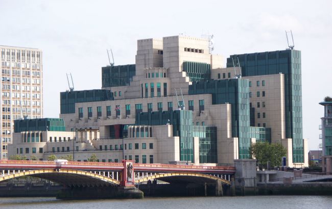 Британская разведка Mи6 будет нанимать сотрудников иностранного происхождения