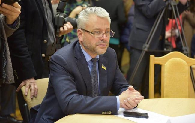 Не менее 10 народных депутатов планируют выйти из коалиции