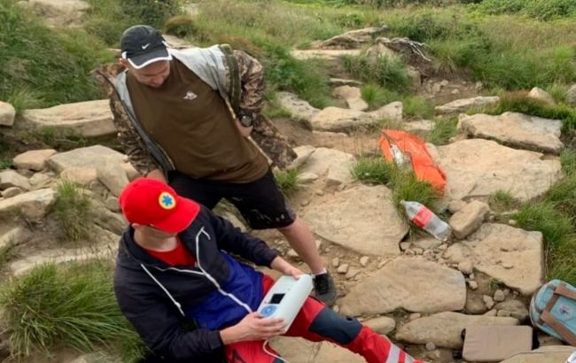 Боролись за жизнь 40 минут. На Говерле умер турист