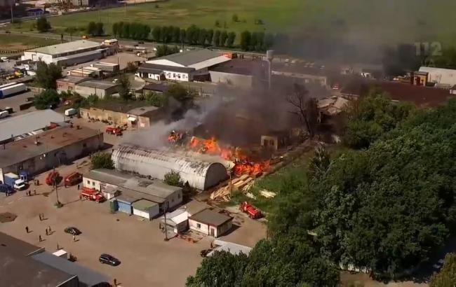 В Броварах под Киевом вспыхнул масштабный пожар