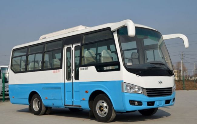 В Китае автобус упал с моста в реку, 13 человек погибли, 6 травмированы