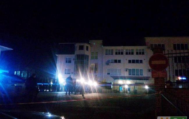 В Луцке ночью обстреляли здание Генерального консульства Польши