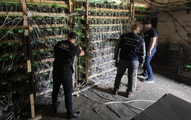 СБУ разоблачила "добытчиков" криптовалюты, которые подсоединились к электроподстанции