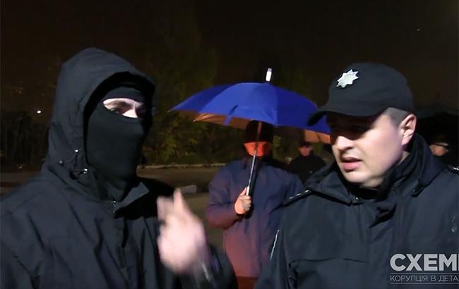 Прокуратура передала до суду справу охоронця, який перешкоджав журналістам "Схем"