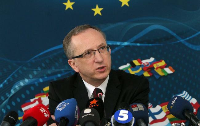 Томбинский призвал Раду принять изменения в Конституцию по децентрализации до конца января