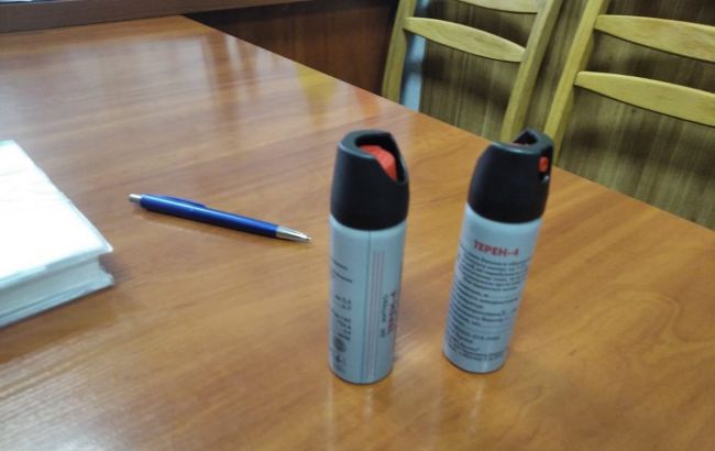 Під Києвом у школі розпорошили газ, постраждали більше 10 учнів