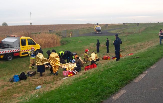 В Польше перевернулся автобус с мигрантами. Водителем оказался гражданин Украины