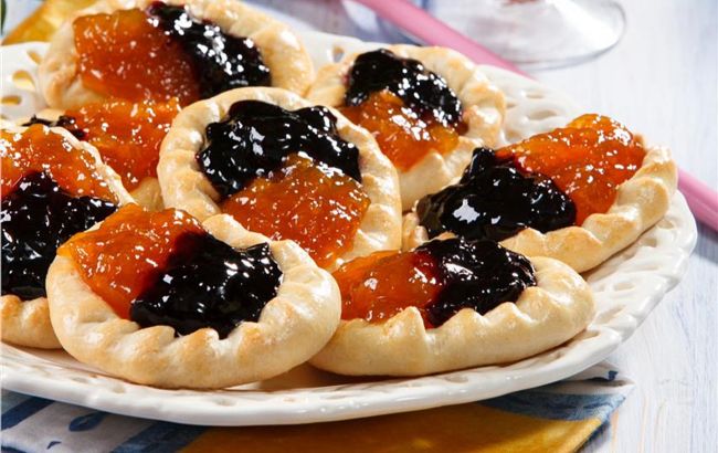 Старинные украинские мандрыки: как приготовить традиционную выпечку на Петра и Павла