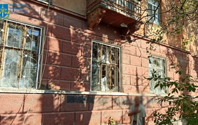 Російська армія зранку обстріляла Херсон. Важко поранені комунальники