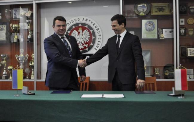 НАБ  будет сотрудничать с антикоррупционным бюро Польши