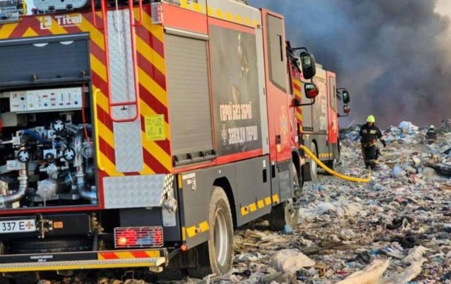 У Житомирі горів полігон з відходами, школи перевели на "дистанційку"
