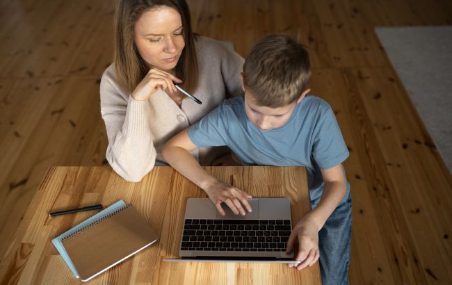 Як допомогти дитині привичитися до навчальної дисципліни під час війни: поради педагога
