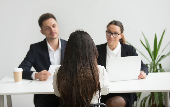 Няні замість айтішників: які професії зараз у топі серед українців
