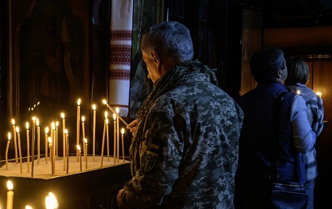 Як молитися в День святого Миколая й про що просити (цивільним і військовим)