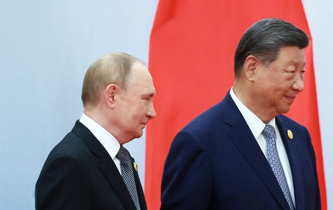 Путін і Сі Цзіньпін зустрілися в Пекіні та зробили перші заяви: чи говорили про Україну