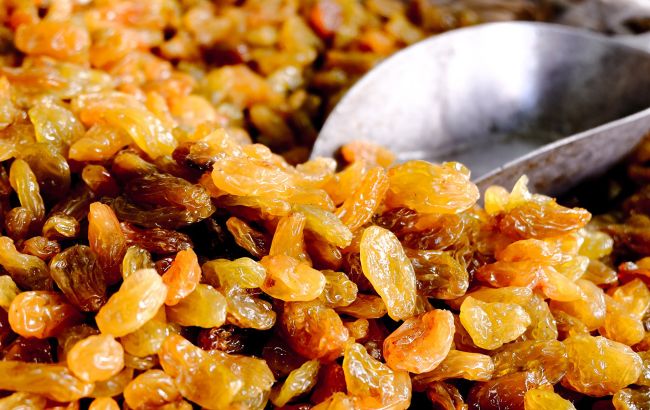 Вот что произойдет с организмом, если каждый день есть изюм