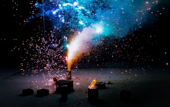 Салюти й феєрверки під забороною: що дозволено на Новий рік під час воєнного стану