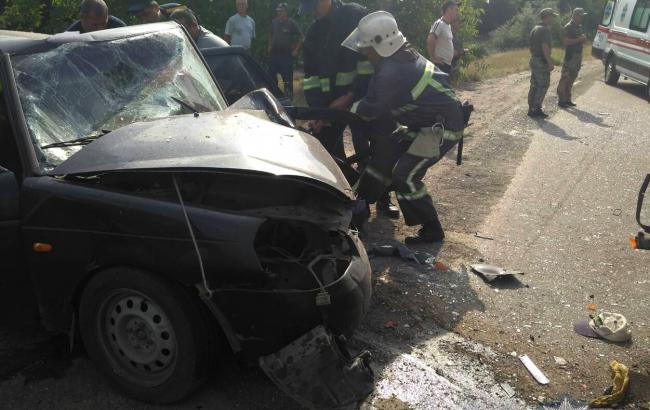 В Одесской области в результате столкновения двух авто погиб человек, еще четверо травмированы