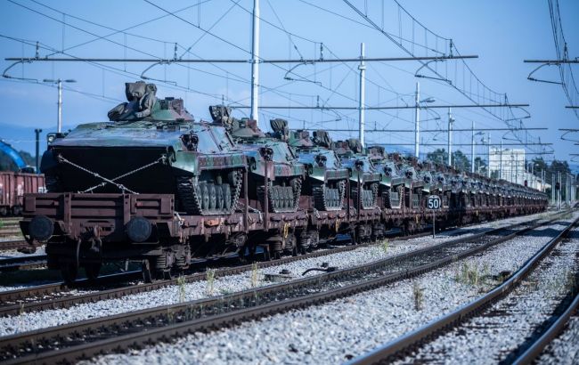 Словенія передала Україні 35 БМП: вони вже в дорозі