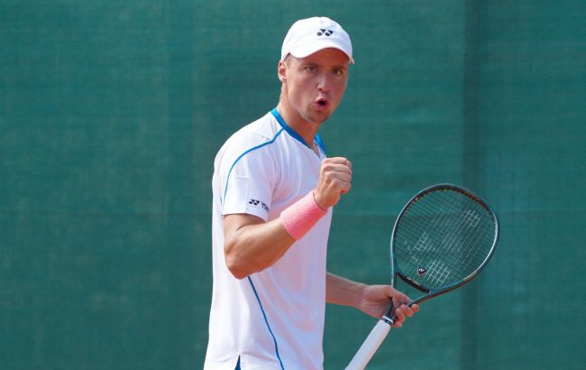 Украинец Крутых выиграл теннисный "челленджер" в Чехии