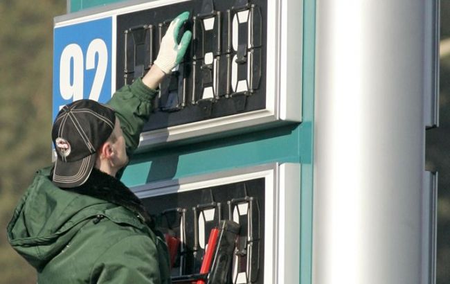 Цены на АЗС в Киеве 23 июня почти не изменились