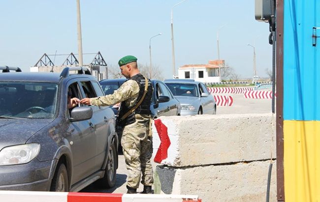 Пункти пропуску на Донбасі перейшли на літній графік