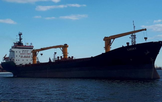 Из портов Одессы вышел очередной караван с украинским продовольствием