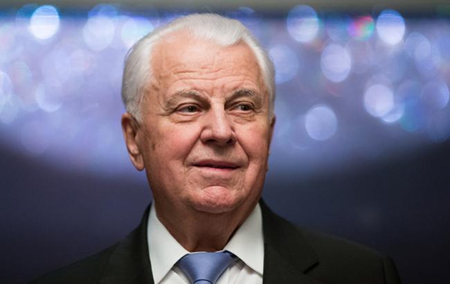 Экс-президенты Украины заявили о рисках введения военного положения