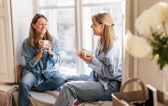 Не пара, но живут вместе: что такое бостонский брак и почему он становится популярным