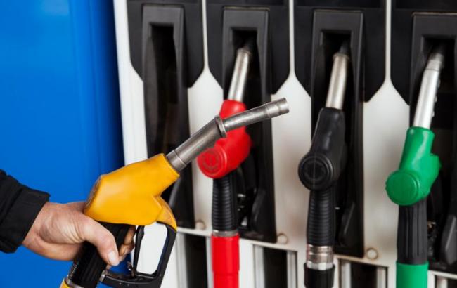Ціни на АЗС у Києві 21 квітня майже не змінилися