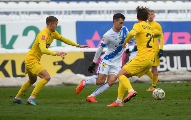 Продовження УПЛ 28-29 квітня: повний розклад матчів туру