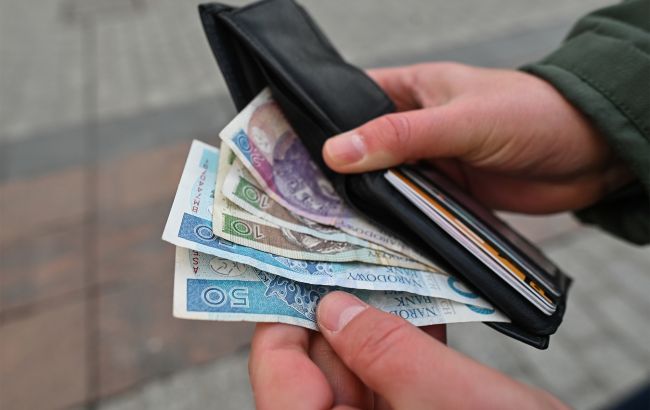 Злотий різко подорожчав і оновив максимум до гривні