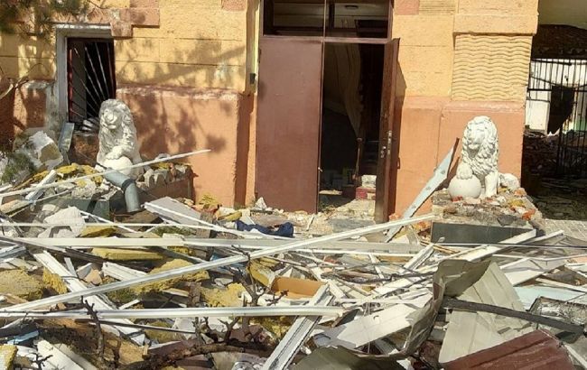 Харків почали розчищати після бомбардувань: фоторепортаж