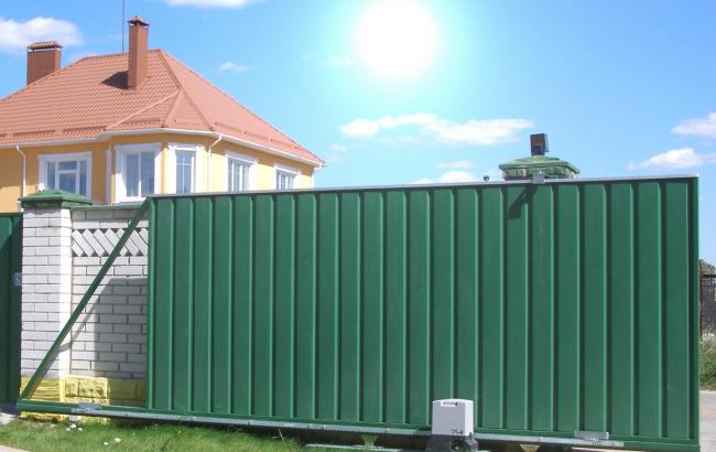 Автоматика для відкатних воріт - ваш комфорт за будь-яких обставин