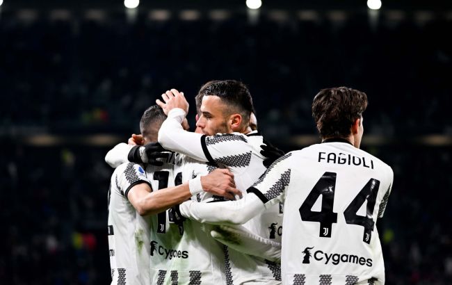 "Ювентус" устроил голевой фестиваль с "Аталантой" в пользу конкурентов: видео