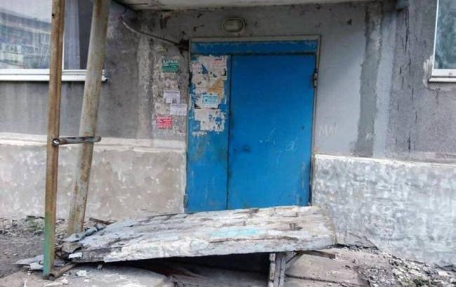 В Донецкой области на четырех детей обвалилась бетонная стена возле подъезда многоэтажки