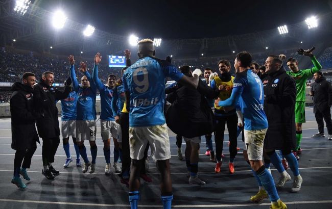 Звезда "Наполи" побил воздушный рекорд Роналду: видео